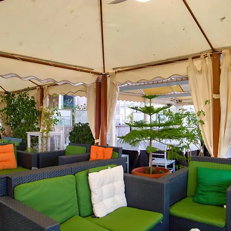 Polamar 3*