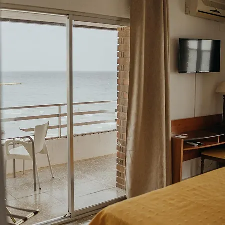فندق Polamar 3*